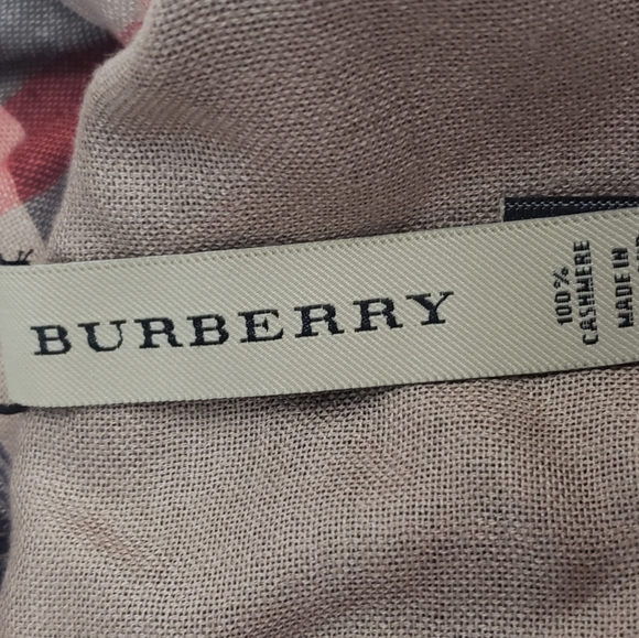 Scarf - Picture 3 of 8